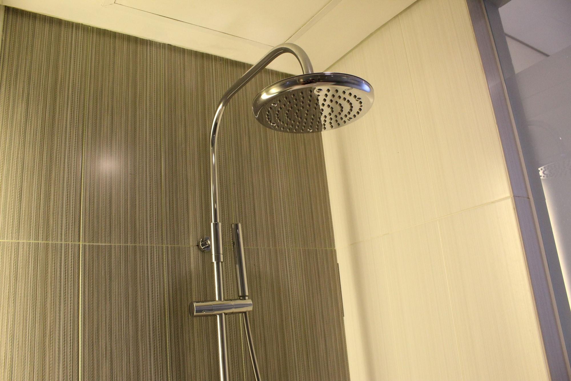De'Rain Hotel בנדונג מראה חיצוני תמונה